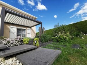 Auvent ou pergola bioclimatique - Vérandas Jean Blanc