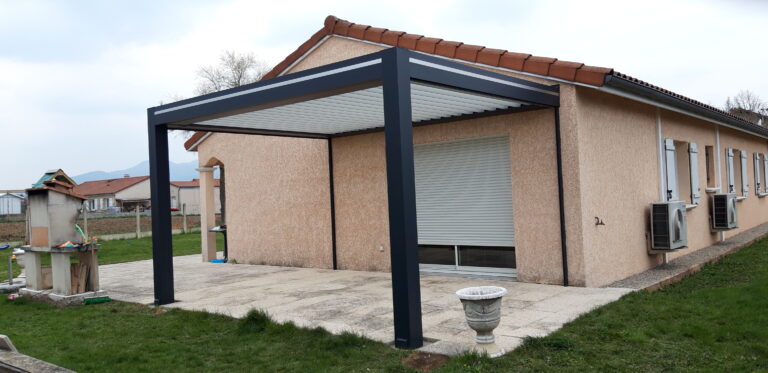 Pergola bioclimatique Le Mas-de-Tence