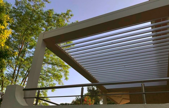 Pergola bioclimatique Marclopt (Loire)