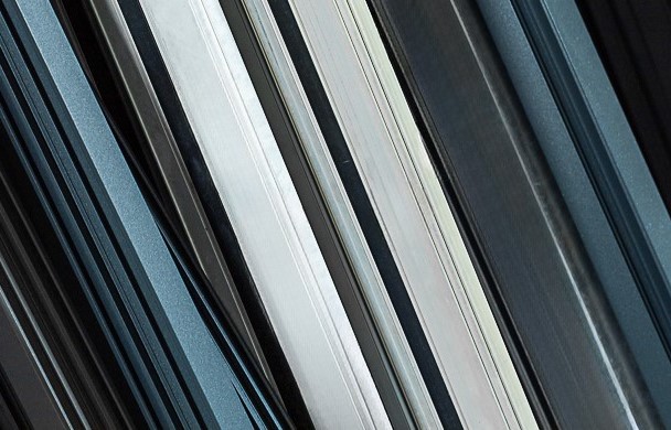 Stock de barres aluminium brutes pour vérandas