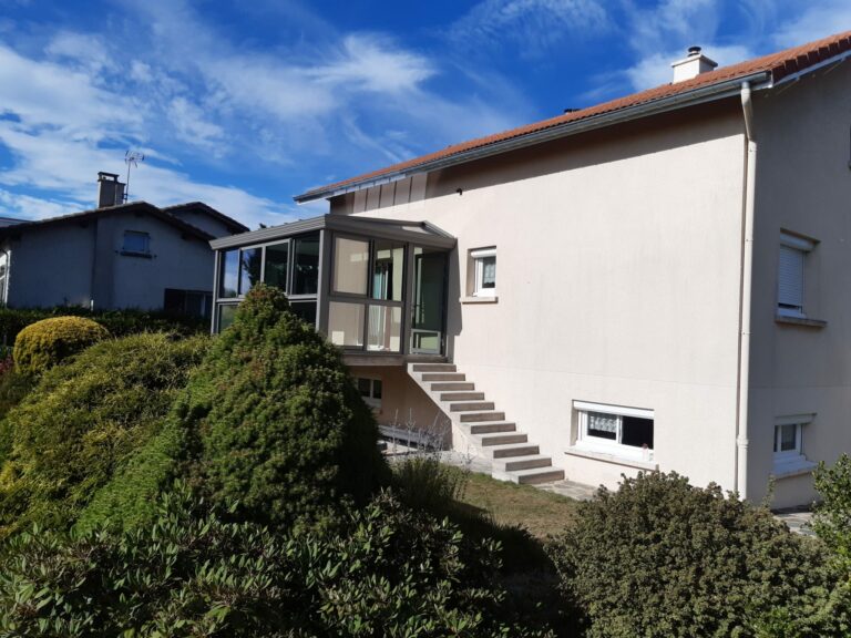 Véranda à saint genest malifaux