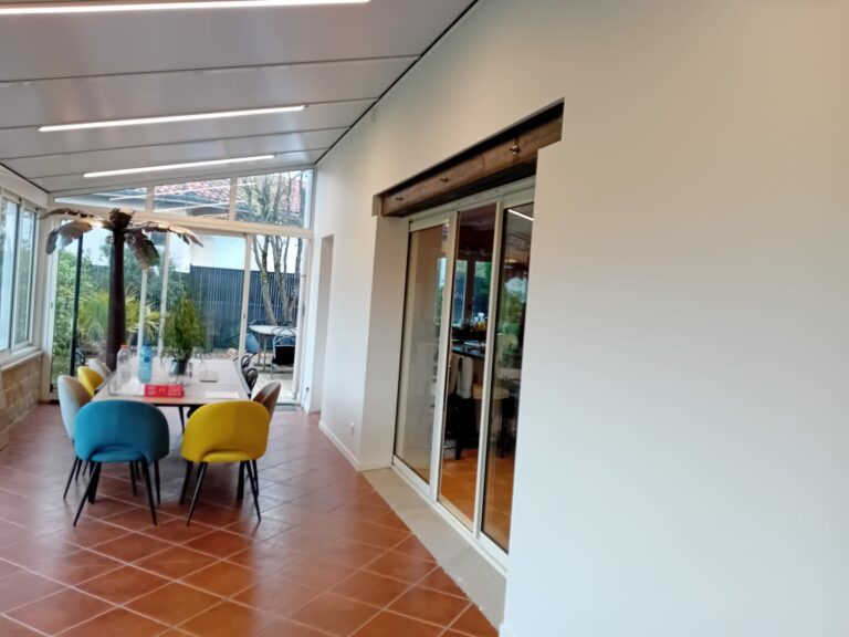 veranda amenage salon saint genest lerpt loire 42